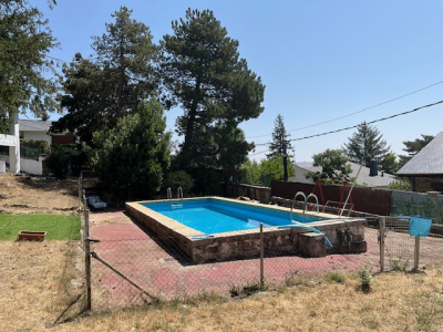 Se vende Chalet Individual con 1480 m de parcela y piscina en 