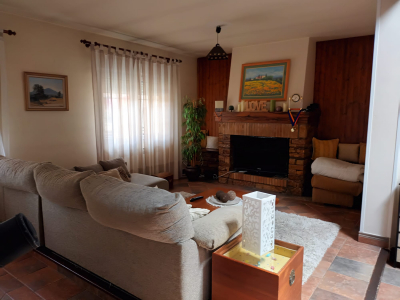 Se vende preciosa vivienda unifamiliar en Miraflores de la Sierra