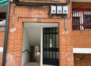 Se vende Piso segundo de tres dormitorios y terraza en Miraflores de la Sierra.
